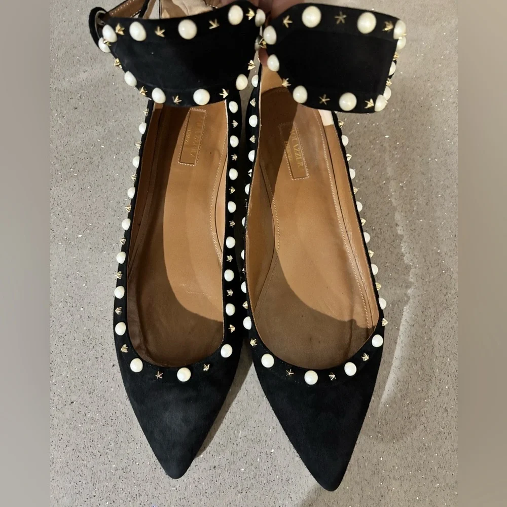 🍎🍎SOLD🍎🍎Aquazzura Faux Pearl Accents Suede Flats
Women's Size: 8.5 | IT 39.5 - Picture 2 of 6